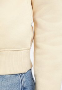 Guess Jeans Sudadera - creme