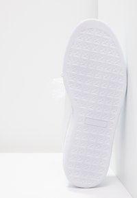 Puma Basket Heart Patent Sneaker Low White Weiss Zalando De