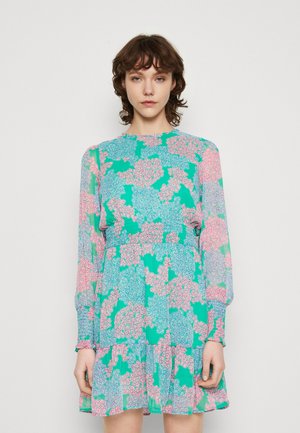 ONLY ONLISLA SMOCK DRESS - Φόρεμα ημέρας - kelly green