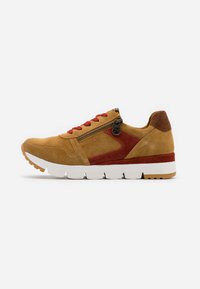 Marco Tozzi by Guido Maria Kretschmer LACE-UP - Trainers - mustard