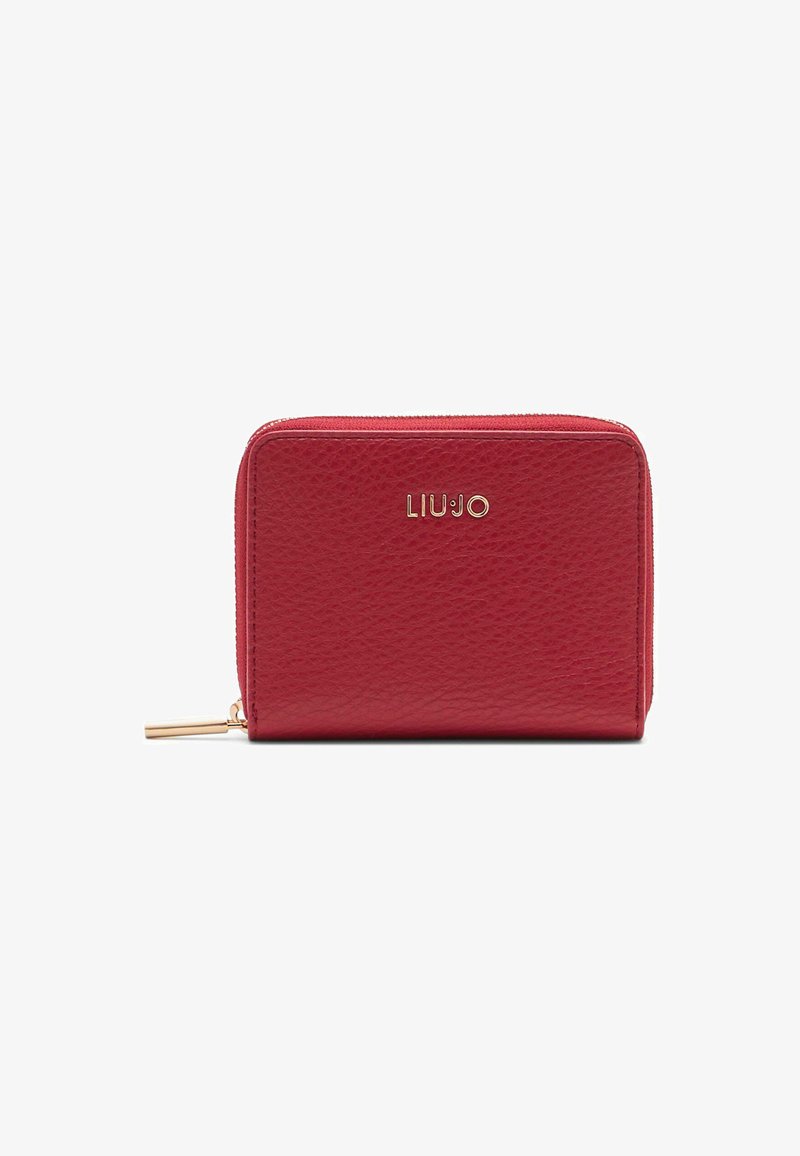Cartera de cuero rojo texturizado con tirador de cremallera dorado y logotipo "LIU JO" en el centro del frente.
