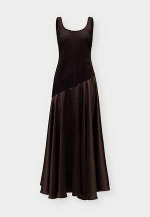 Vero Moda, VMSHARA SINGLET DETAIL DRESS - Μάξι φόρεμα - chocolate torte