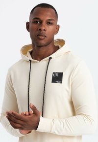 Ombre OM-SSNZ - Mikina s kapucí - cream