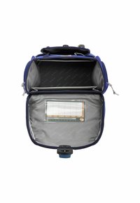 Borsa isolata blu con un ampio interno grigio. Presenta una tasca trasparente per documenti, doppie cerniere e tessuto resistente.