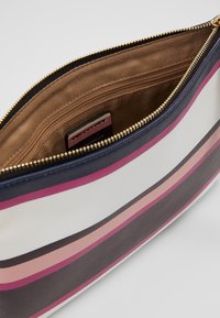 MAX&Co. Pochette - black