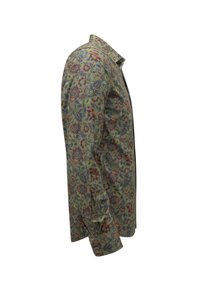 Bloemenpatroon shirt in groen, voorzien van rode en blauwe bloemen. Lange mouwen met manchet en een klassieke kraag. Katoenen materiaal.