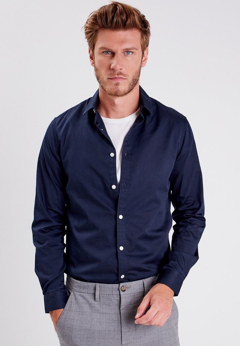 BONOBO Jeans MIT LANGEN ÄRMELN - Camicia - bleu fonce