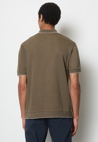 Marc O'Polo SHORT SLEEVE DETAILS AT COLLAR CUFFS AND HEM - Poloshirt - burnt ash