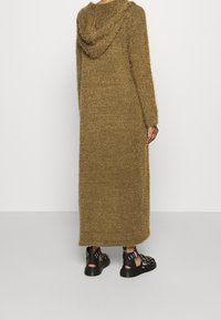 Urban Classics Chaqueta de punto - khaki