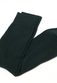 Calzini a coste di un verde scuro realizzati in un materiale morbido e flessibile. Presentano una texture liscia e un design senza cuciture per il massimo comfort.