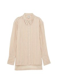 Chemise à manches longues à boutons couleur crème clair avec de fines rayures rouges et beiges. Présente un col et un ourlet arrondi, avec des manches droites à poignets. 