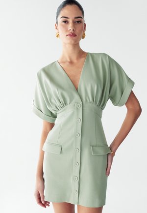 Denné šaty - light sage