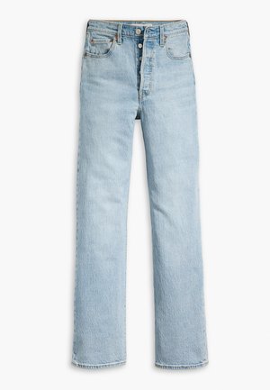 Jeans in denim azzurro con un design a gamba dritta, stile a cinque tasche, bottoni metallici e una texture leggermente usurata sul tessuto.