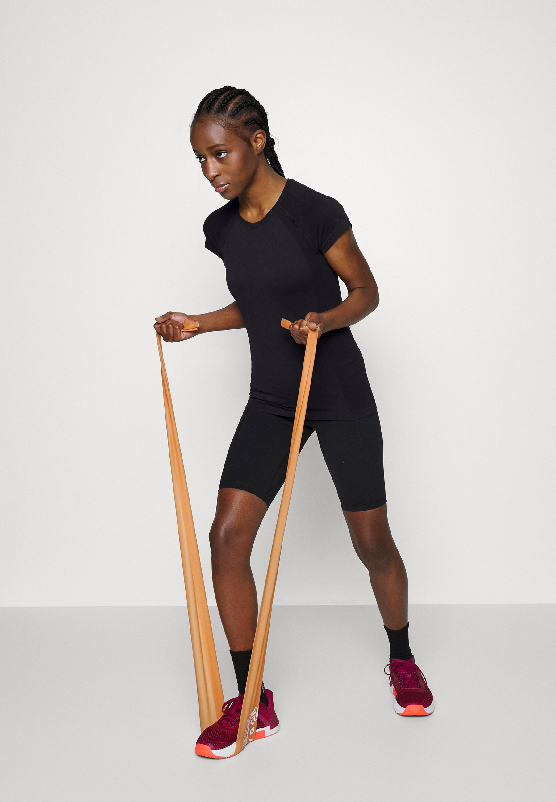 売れ筋商品|||スウェッティベティ Tシャツ レディース トップス ATHLETE SEAMLESS WORKOUT - Sports T-shirt - black Sweaty Betty ATHLETE SEAMLESS WORKOUT - Sports T-shirt