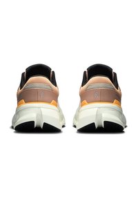On CLOUDRUNNER 2 WIDE - Chaussures de running sur route - pearl   tangerine