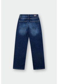 Denim jeans met een donkerblauwe wassing, rechte pijpen, vijf zakken en subtiele vervaging. Het stiksel is zichtbaar langs de naden.