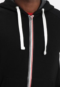 Pier One Felpa con zip - black