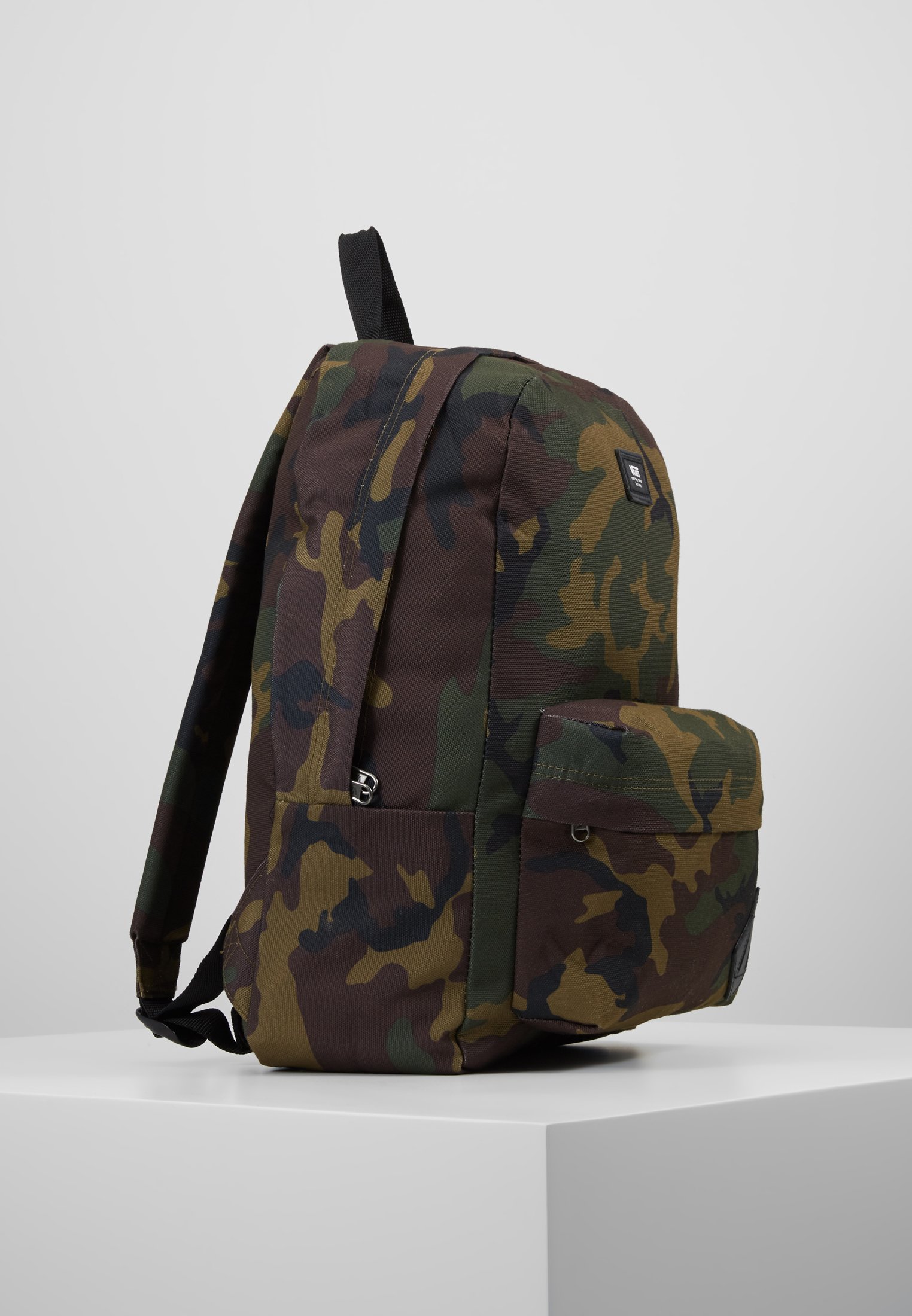 vans camouflage backpack