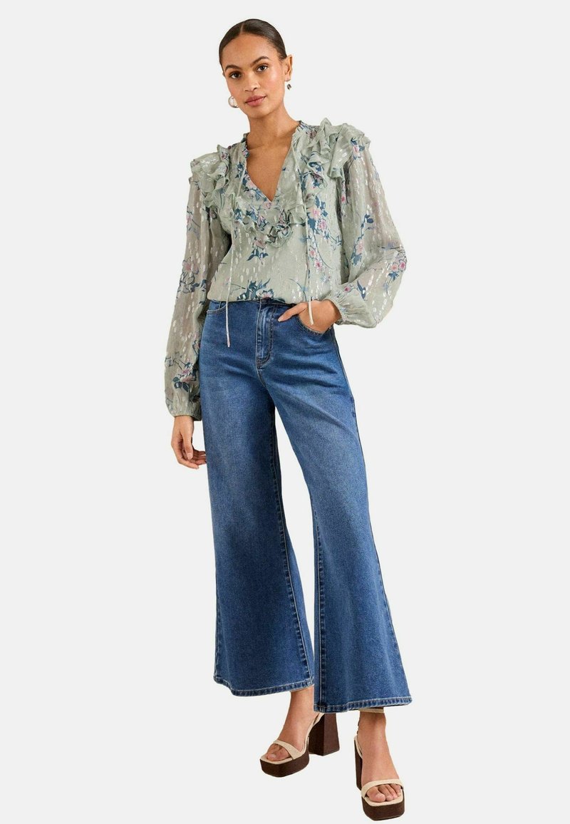 Love & Roses - PETITE FIT  - Blouse - sage metallic, Enlarge
