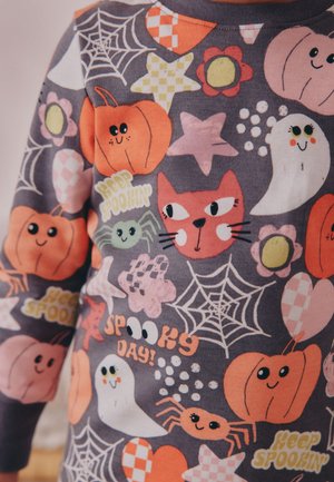 Kinder-Halloween-Pullover mit lächelnden Kürbissen, Geistern, Katzen, Spinnen, Spinnweben, Blumen, Sternen, Herzen und dem Text "Keep Spookin'".