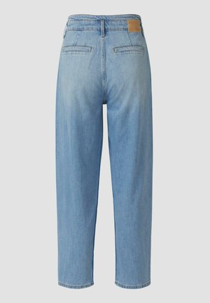 Jasnoniebieskie dżinsy z denimu o prostych nogawkach, z dwoma tylnymi kieszeniami, skórzaną naszywką na talii i podwiniętym mankietem.