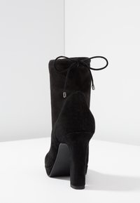 Pier One Botines de tacón - black