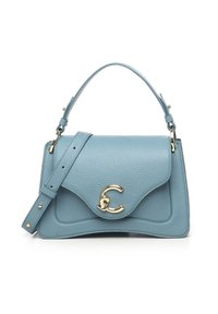 Borsa a mano in pelle blu con design strutturato, dettagli in metallo dorato, manico superiore e tracolla regolabile. Presenta una patta curva distintiva.