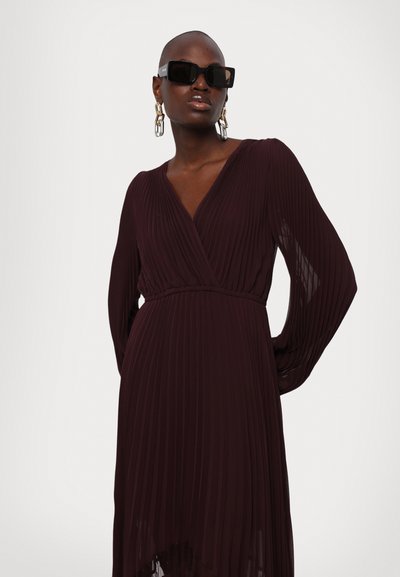 The Kooples ROBE - Robe longue - burgundy
