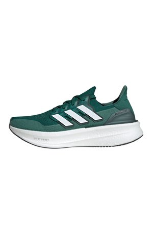 Scarpa sportiva verde con tomaia in tessuto lavorato a maglia, design a tre strisce bianche, ammortizzazione leggera e suola in gomma testurizzata.