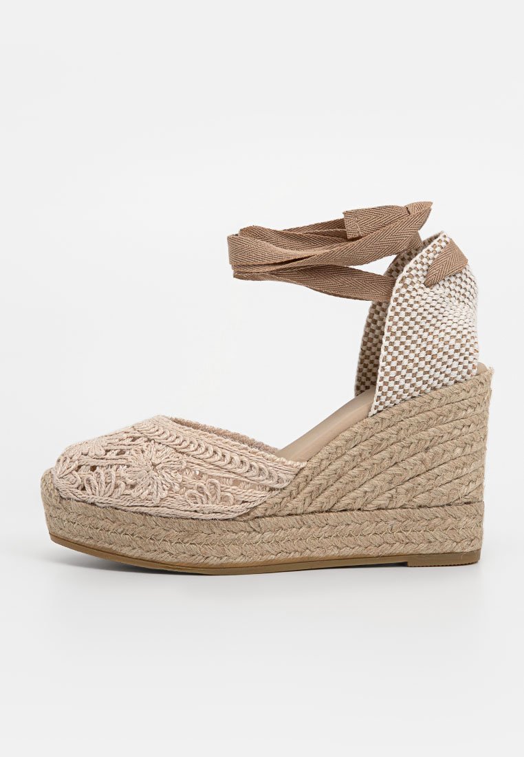 Zapatos altos