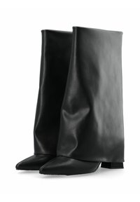Bottines en cuir noir avec un dessus légèrement structuré, un bout pointu et un petit talon carré pour la stabilité ; texture lisse avec un minimum de détails.