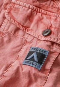 Superdry & Co PARACHUTE LIGHT - Shorts - dusty rose