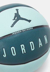 Jordan ULTIMATE 2.0 DEFLATED UNISEX - Basketbal - light dew/oxidized green/black
