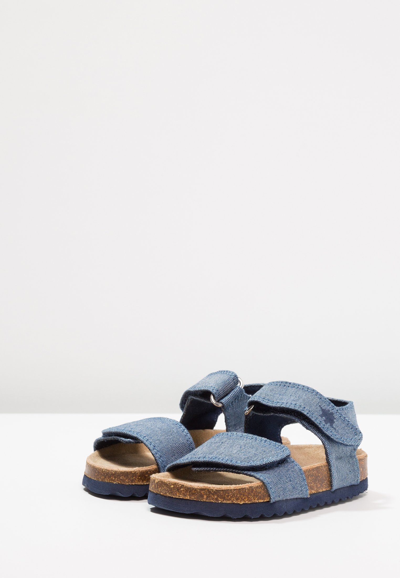 younger boys sandals