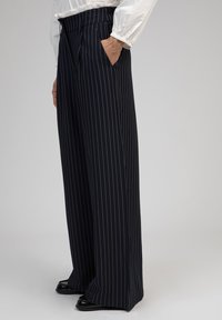 AN'GE Pantalon classique - nuit
