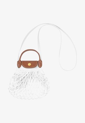 Weißes Netzhandtäschchen mit einem braunen Ledergriff und einer kleinen braunen Klappe. Das Netz bildet eine breite Basis und sorgt für eine einzigartige Textur und ein ausgefallenes Design.