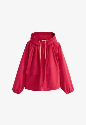 Veste rouge à capuche avec fermeture éclair frontale, cordons de serrage ajustables, deux grandes poches à rabat sur le devant et poignets élastiqués.