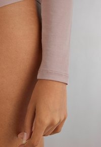 Intimissimi MANICA LUNGA SCOLLO A BARCHETTA - Langarmshirt - pink