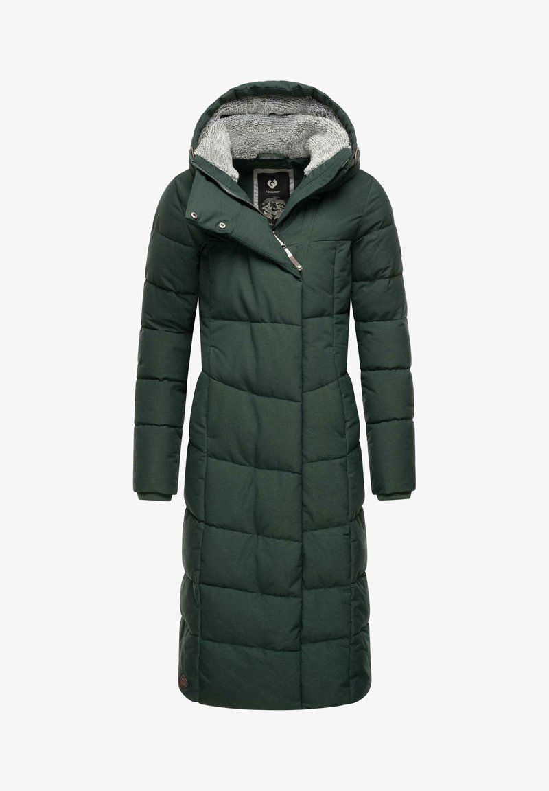 Tumši zaļš puffer mētelis ar kapuci, ar mīkstu pelēku iekšējo oderi, slīpu rāvējslēdzēju un quiltētu tekstūru visā virsmā. Klāt ir sānu logo.