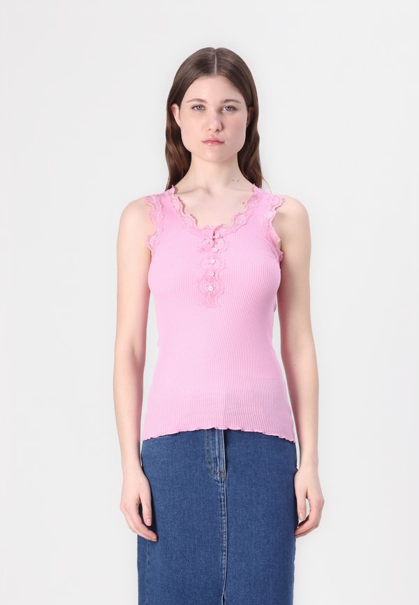 BEATHA U NECK BUTTON - Top