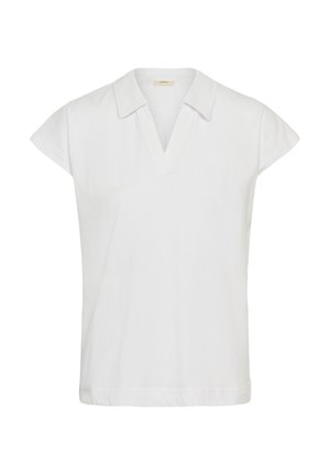 Polo blanc à manches courtes avec col en V et col, en tissu léger, présenté sur un fond blanc uni.