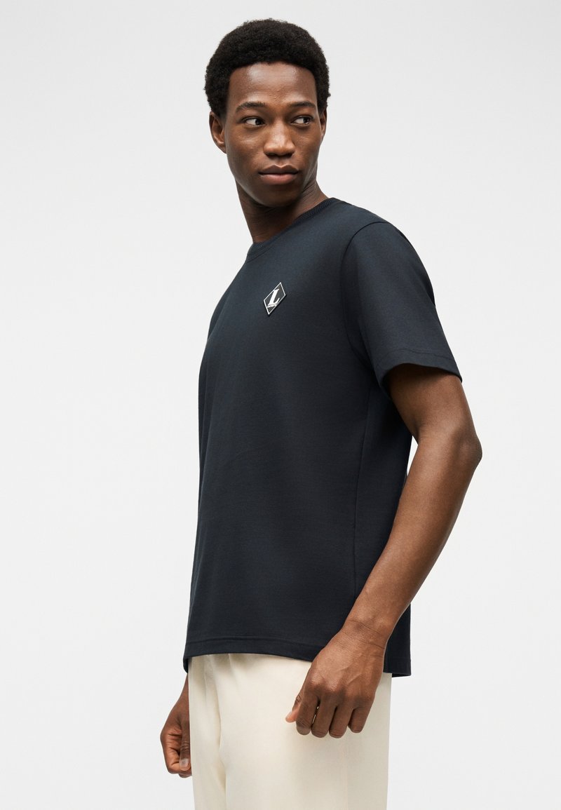 camiseta básica lacoste camiseta negra