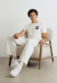GANT GRAPHIC - Print T-shirt - cream
