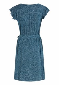 Robe bleue longueur genoux avec de petits motifs circulaires blancs, manches courtes à volants et ceinture assortie en tissu à la taille.