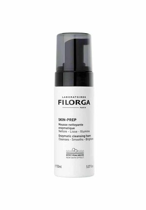 Filorga Skin-Prep enzymatisk rensefoam-flaske med sort pumpehætte, hvid krop og tekst, der beskriver produktfordele og volumen.