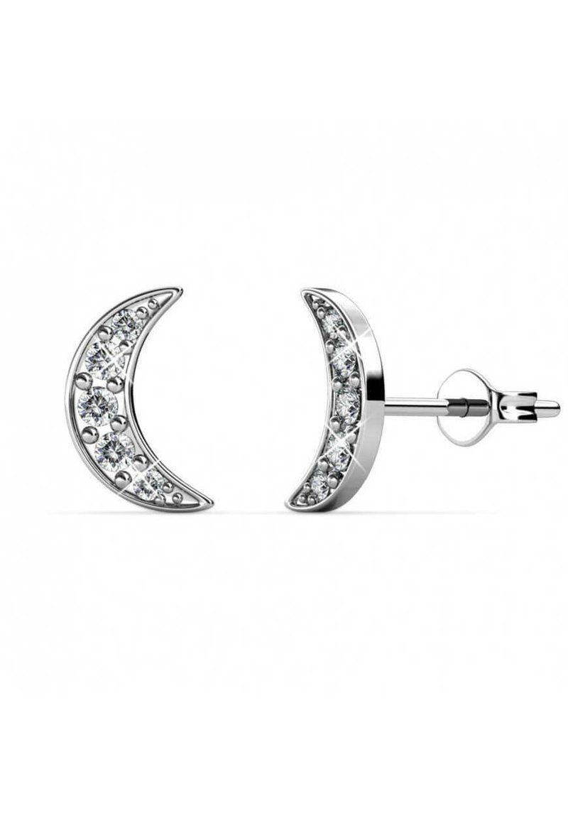 Orecchini argento a forma di mezza luna con una fila di cristalli trasparenti incastonati lungo un bordo, dotati di un perno a scorrimento per una chiusura sicura.