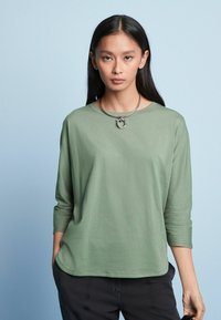 Next 3/4 LENGTH SLEEVES T-SHIRT - Lihtne T-särk - green