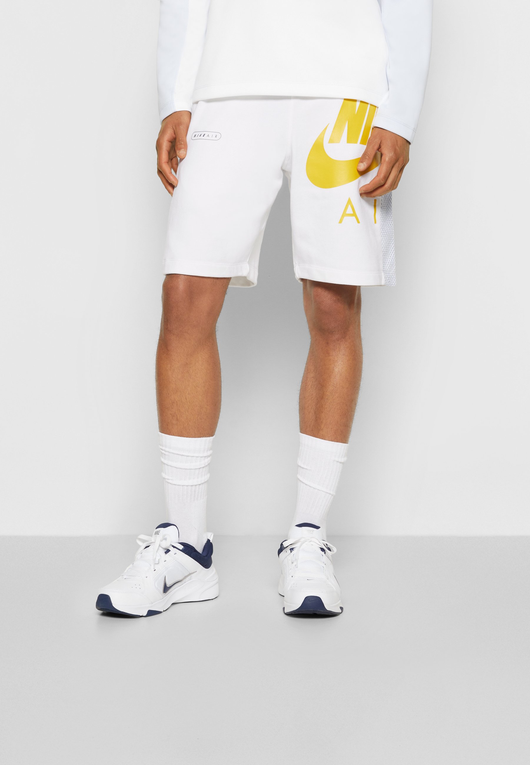 Nike Sportswear AIR - Shorts - white 