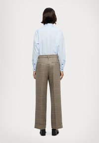 Paul & Joe PANTALON - Trousers - beige