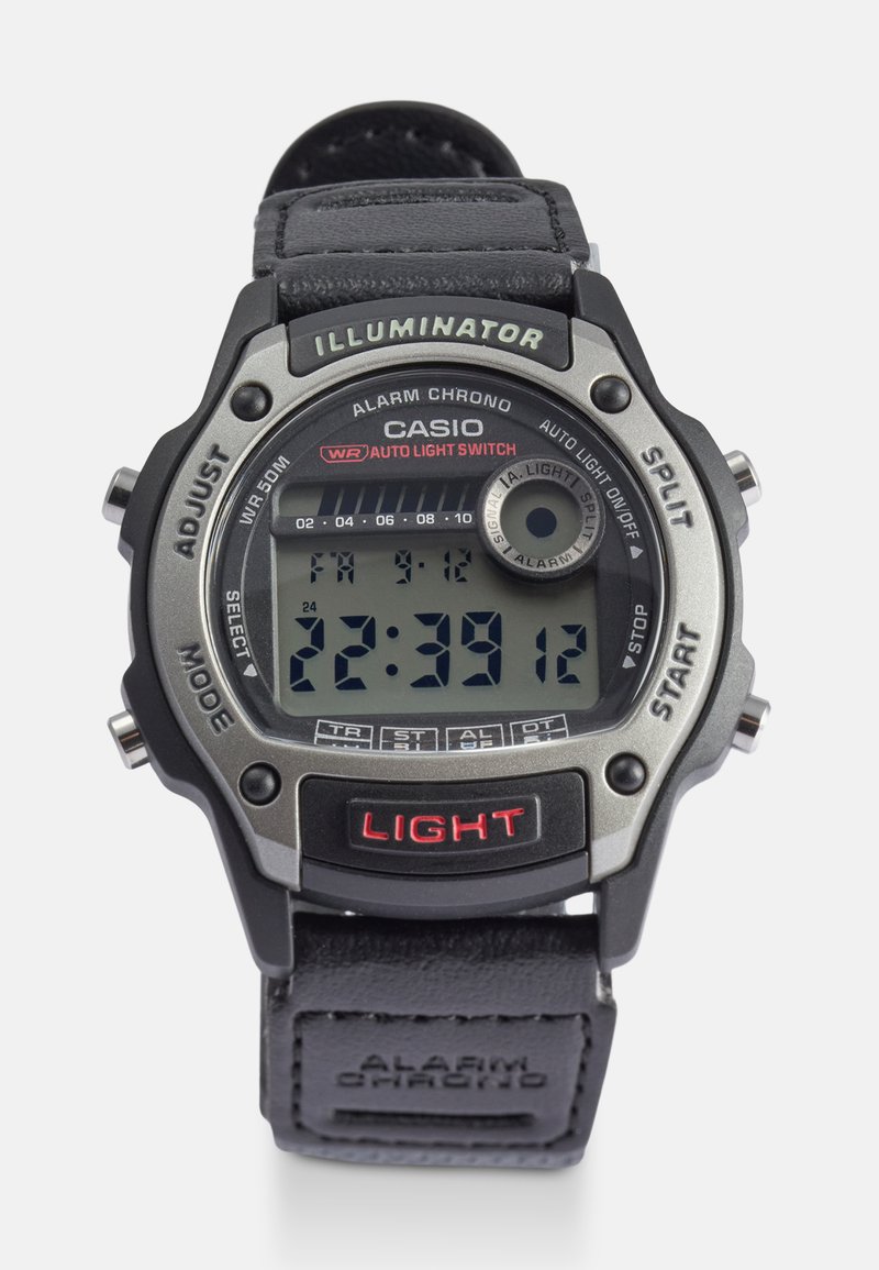 Relógio digital Casio com pulseira de couro preta, caixa de plástico cinza, display LCD, funções de alarme e luz, resistente à água até 50 metros.